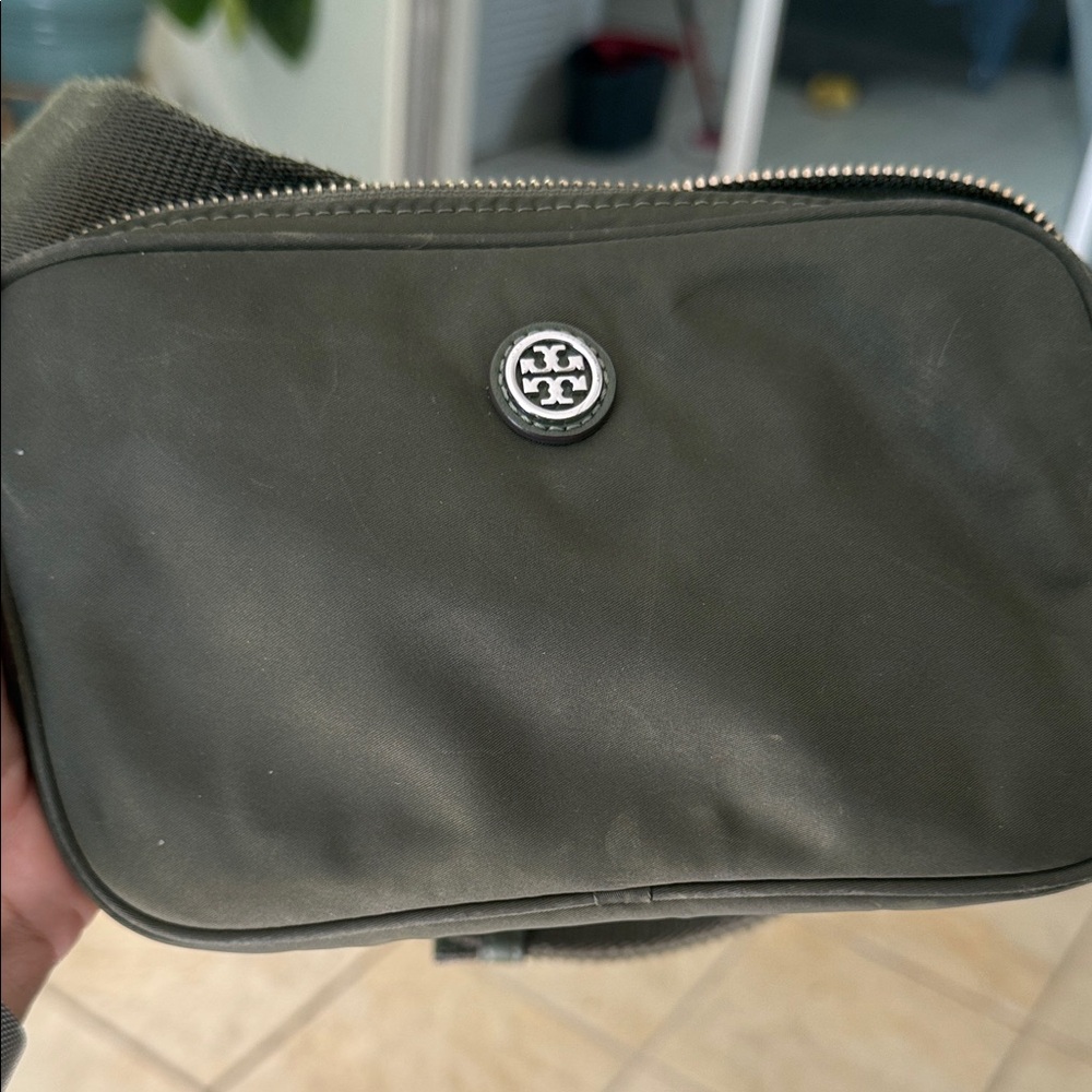 Tory Burch Olive Crossbody Bag - Picture 2 of 6
